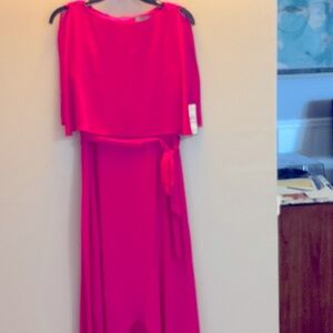 Deep Pink dress with slitted sleeve/bodice. NWT. Flattering style